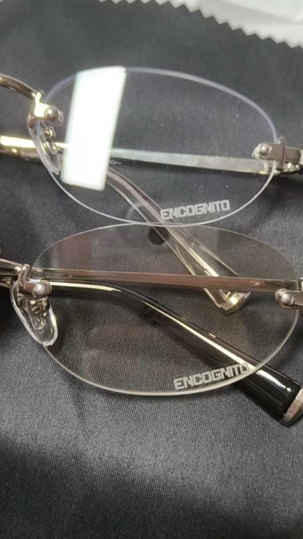 VINTAGE INVISIBLE LEN’z